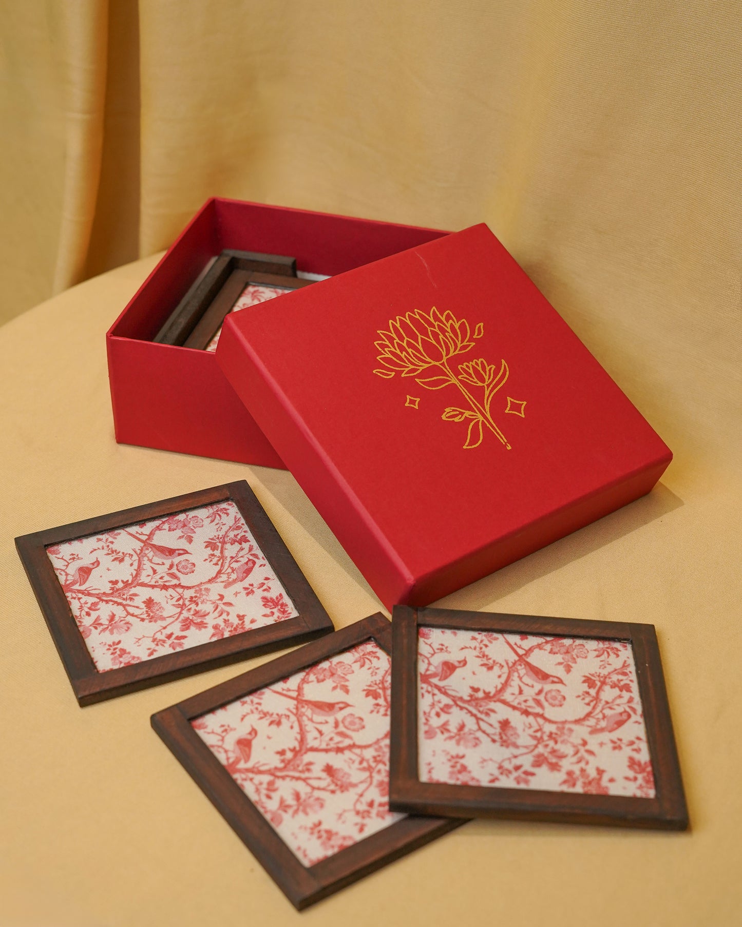 Shukr Red Coaster Set